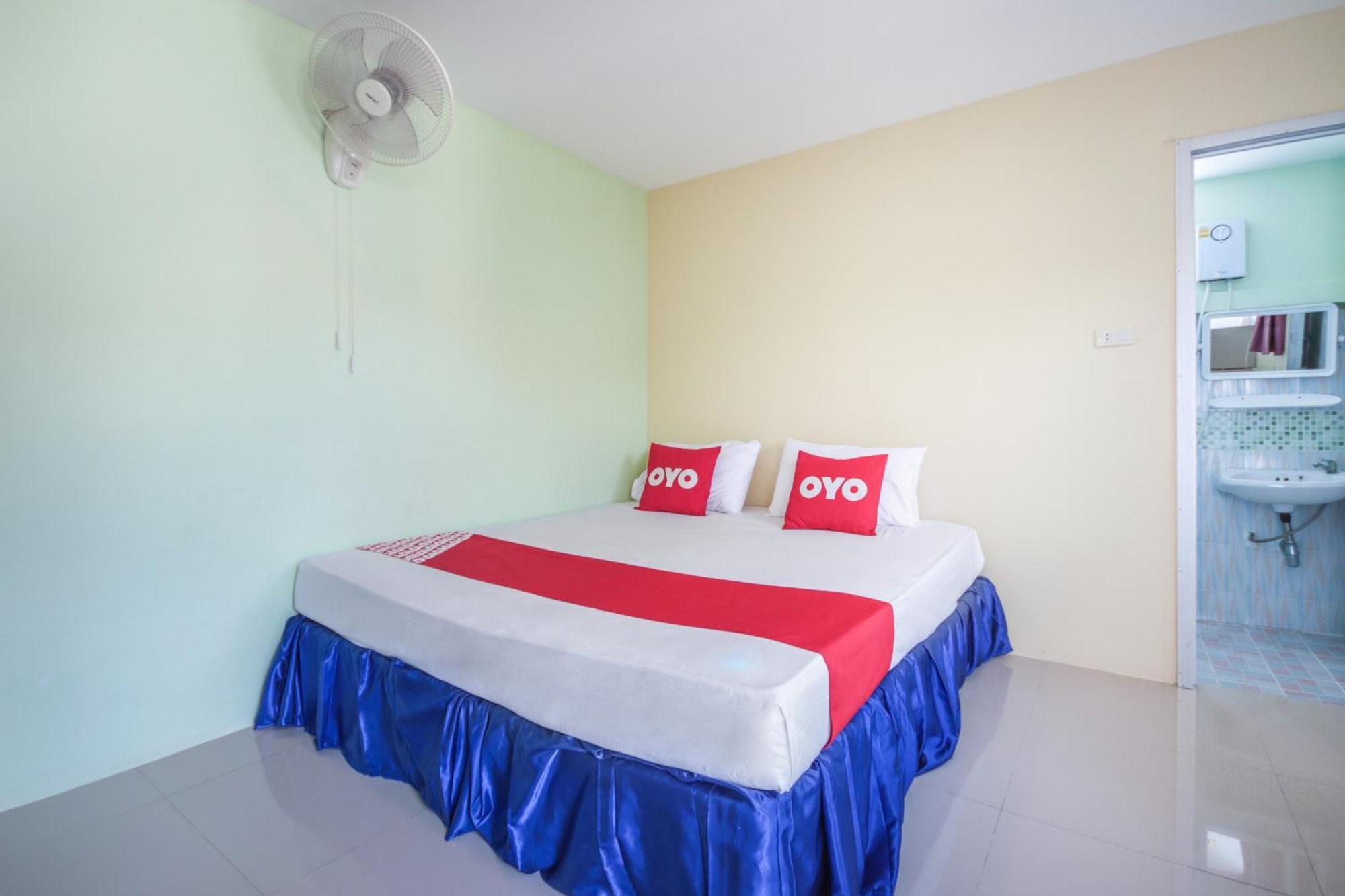 Oyo 1163 Eden Hostel Phuket Exterior foto